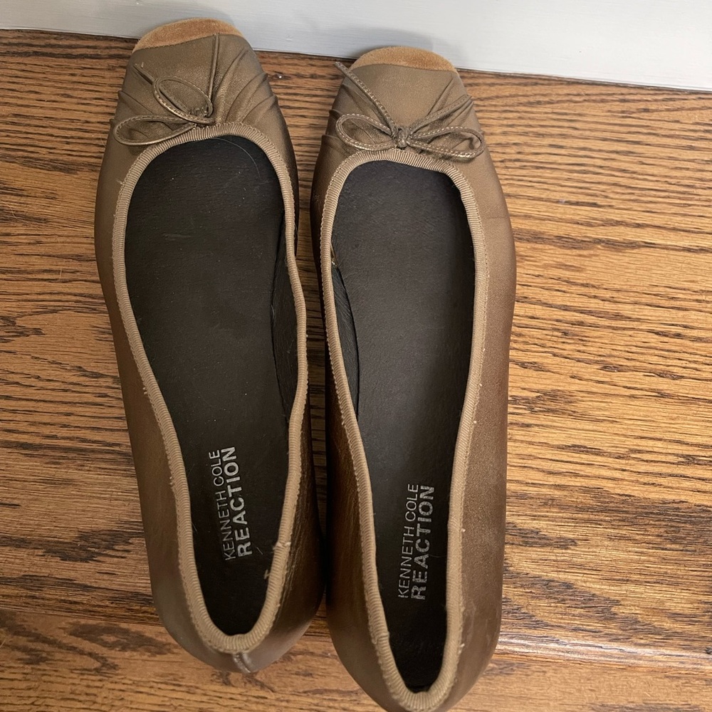 Kenneth Cole Ballet Flats